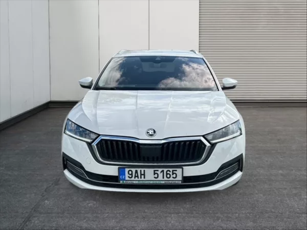Škoda Octavia 2,0 TDI 85 Style - foto 2