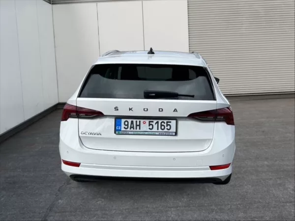 Škoda Octavia 2,0 TDI 85 Style - foto 5