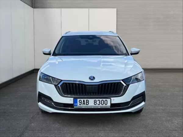 Škoda Octavia 2,0 TDI 85 Style - foto 2