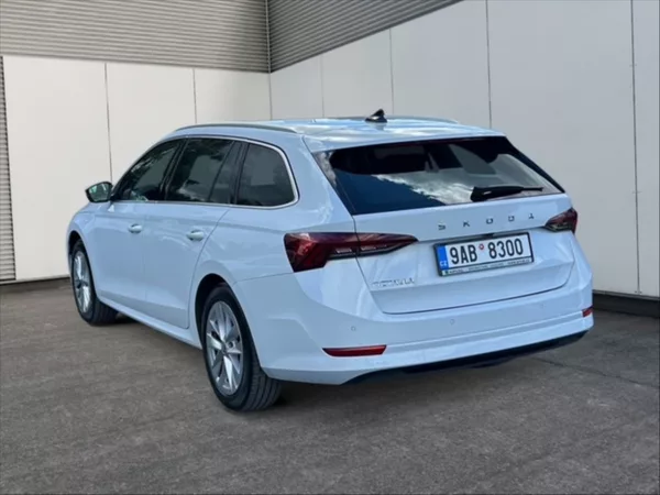 Škoda Octavia 2,0 TDI 85 Style - foto 4