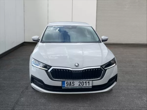 Škoda Octavia 2,0 TDI 85 Ambition - foto 2