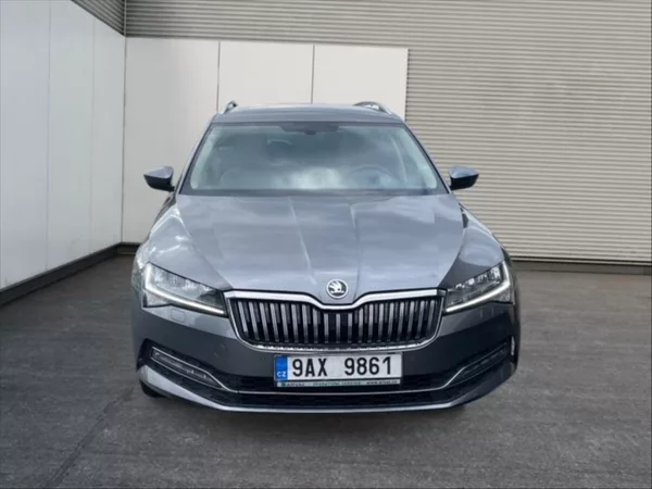 Škoda Superb 2,0 TDI 147 4x4 Style DSG - foto 2