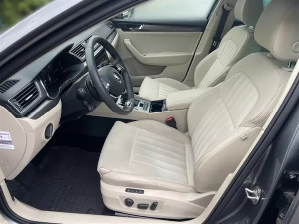 Škoda Superb 2,0 TDI 147 4x4 Style DSG - foto 7