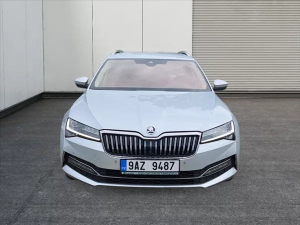 Škoda Superb 2,0 TDI 147 4x4 L&K DSG - foto 3