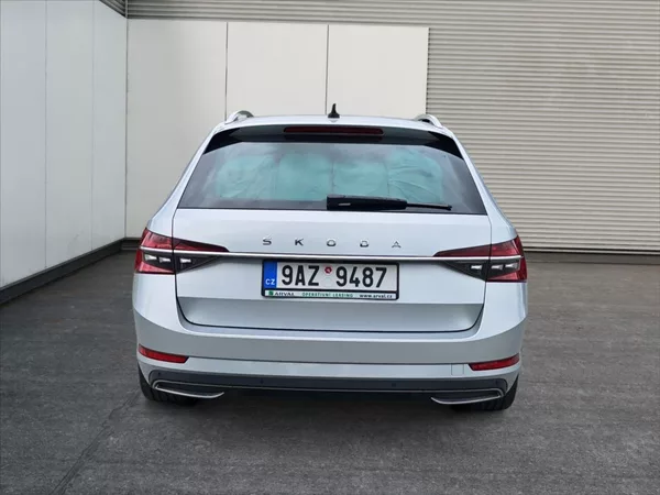 Škoda Superb 2,0 TDI 147 4x4 L&K DSG - foto 4