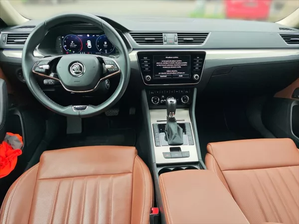Škoda Superb 2,0 TDI 147 4x4 L&K DSG - foto 8
