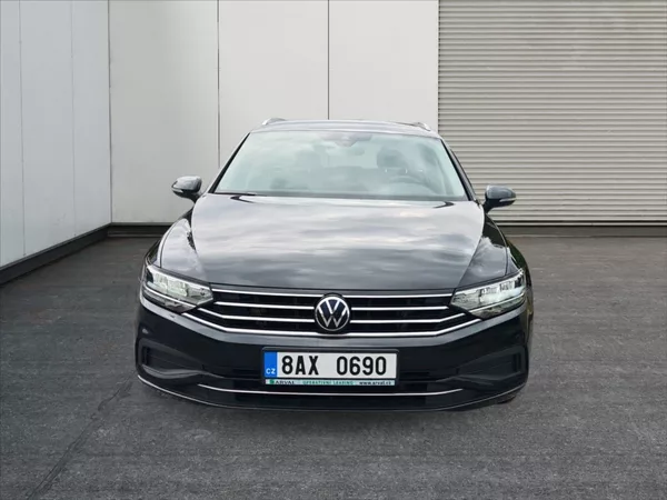 Volkswagen Passat 2,0 TDI 110 Business - foto 4