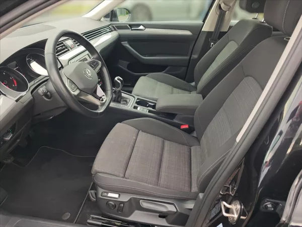 Volkswagen Passat 2,0 TDI 110 Business - foto 6