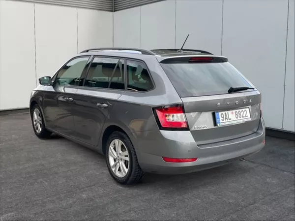 Škoda Fabia 1,0 TSI 70 Ambition - foto 4