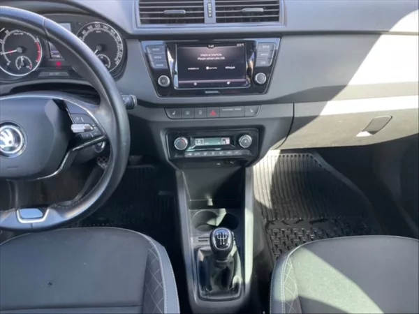 Škoda Fabia 1,0 TSI Style - foto 10