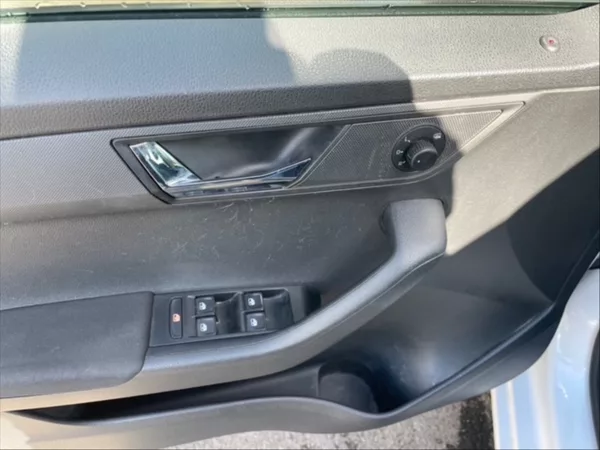 Škoda Fabia 1,0 TSI Style - foto 11