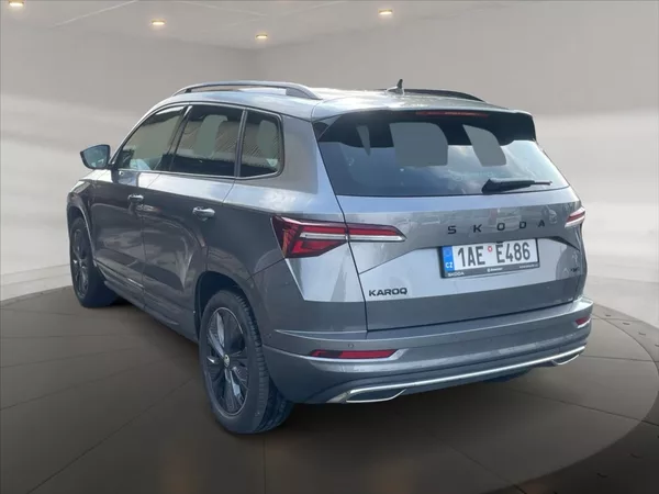 Škoda Karoq 2,0 TSI Sportline 4x4 DSG - foto 4
