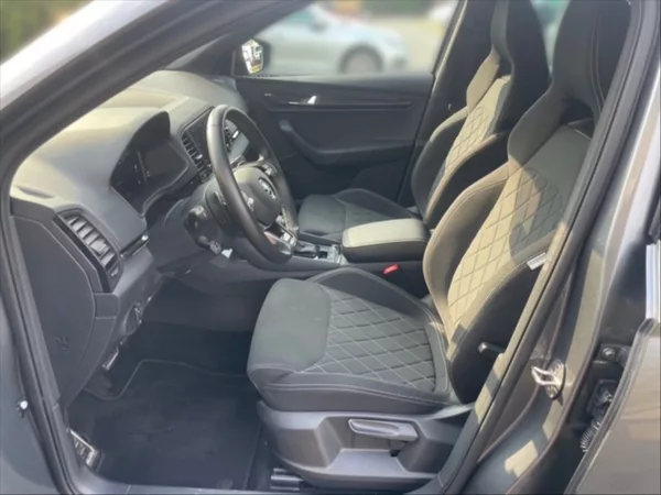 Škoda Karoq 2,0 TSI Sportline 4x4 DSG - foto 7