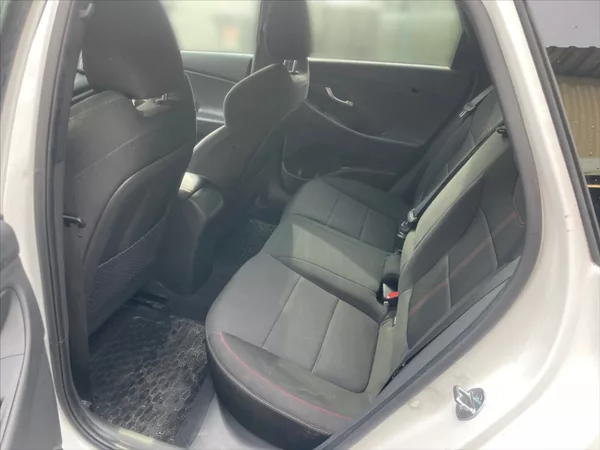 Hyundai i30 1,5 T-GDI N Line - foto 8