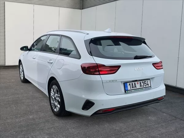 Kia Ceed 1,0 TGDI Spin - foto 5
