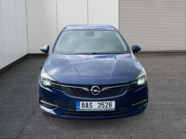 Opel Astra 1,2 T 96 Edition - foto 2