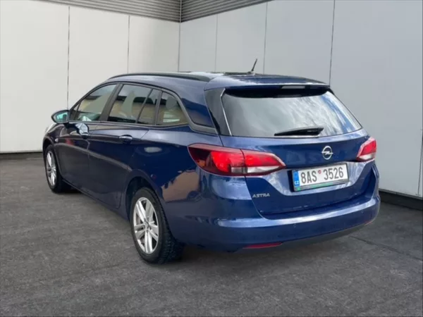 Opel Astra 1,2 T 96 Edition - foto 4