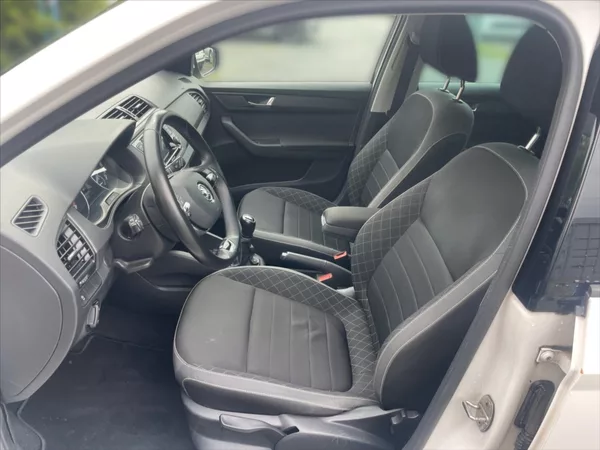 Škoda Fabia 1,0 TSI 70 Ambition - foto 7
