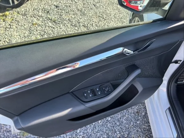 Škoda Octavia 2,0 TDI 85 Style - foto 11