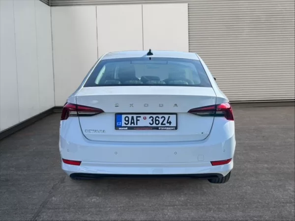 Škoda Octavia 1,5 TSI 110 Ambition - foto 5