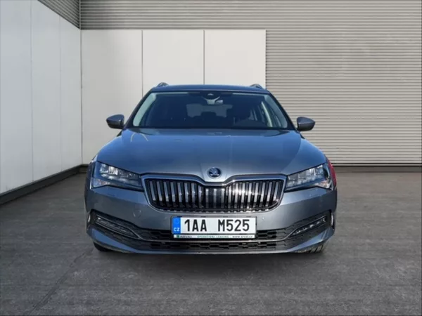 Škoda Superb 2,0 TDI 110 Style AT - foto 2