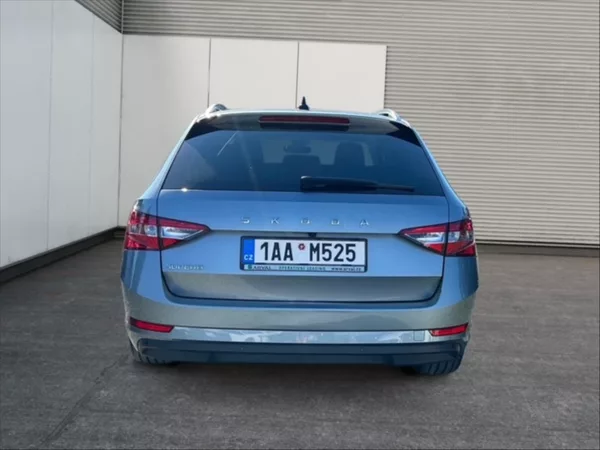 Škoda Superb 2,0 TDI 110 Style AT - foto 5