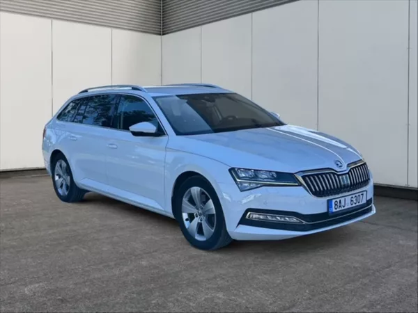 Škoda Superb 2,0 TSI 140 Style AT