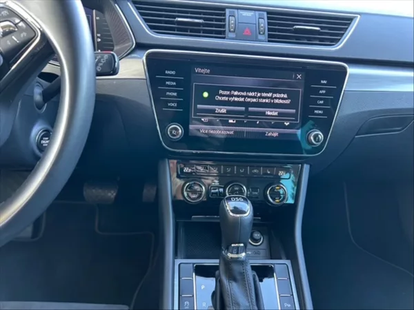 Škoda Superb 2,0 TSI 140 Style AT - foto 10