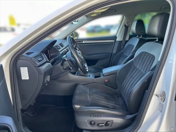 Škoda Superb 2,0 TSI 140 Style AT - foto 7