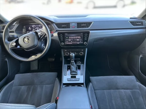 Škoda Superb 2,0 TSI 140 Style AT - foto 9