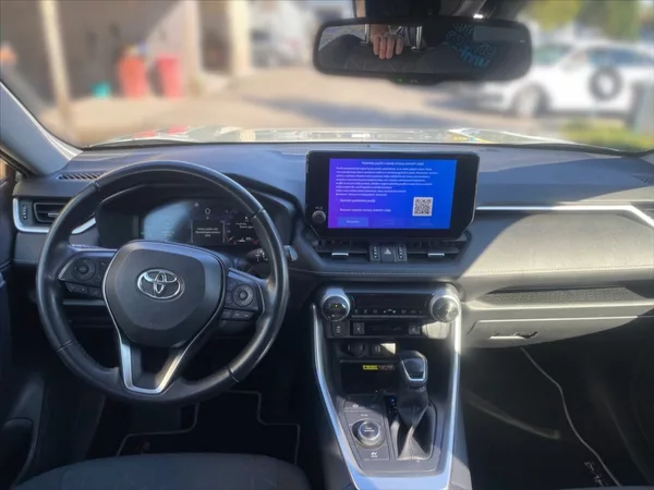 Toyota RAV4 2,5 Hybrid Comfort 4WD AT - foto 8