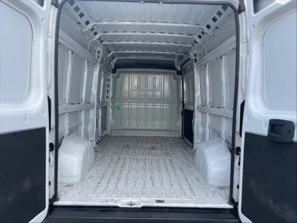Opel Movano 2,2 CDTI 140 L3H2 3.5T - foto 6