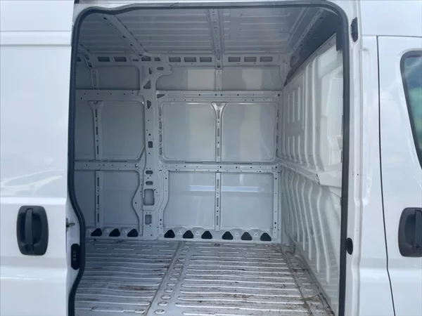 Opel Movano 2,2 CDTI 140 L3H2 3.5T - foto 8
