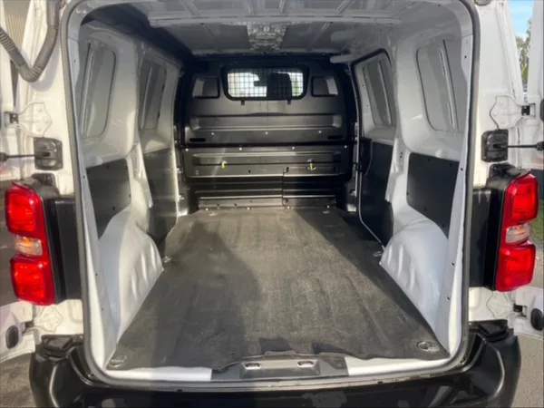 Toyota ProAce 1,5 D4D 120 1000 L1 - foto 6
