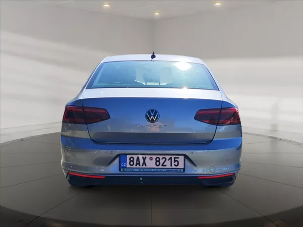 Volkswagen Passat 2,0 TDI 110 Business - foto 4