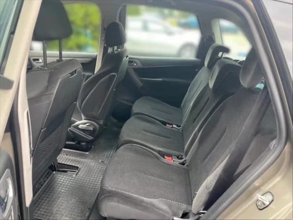 Citroën C4 Picasso 1,6 HDI SX - foto 8