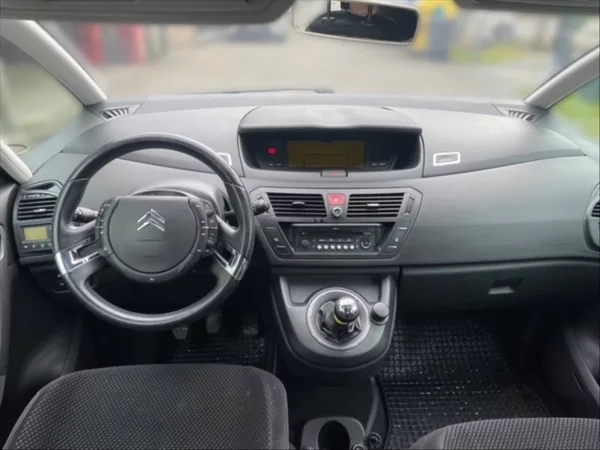 Citroën C4 Picasso 1,6 HDI SX - foto 9