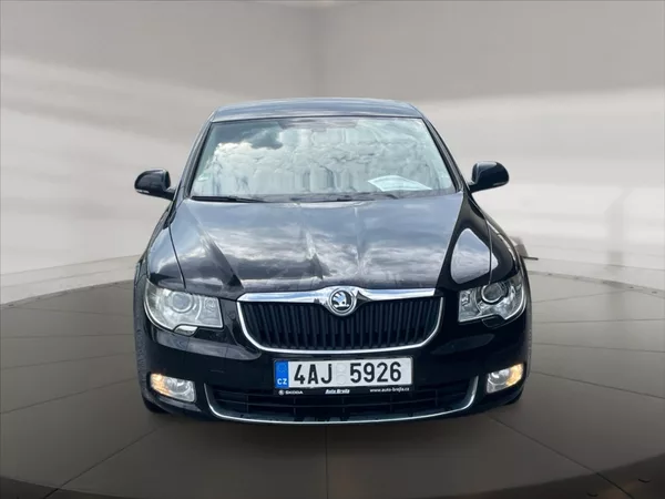 Škoda Superb 2,0 TDI Elegance 4x4 DSG - foto 2