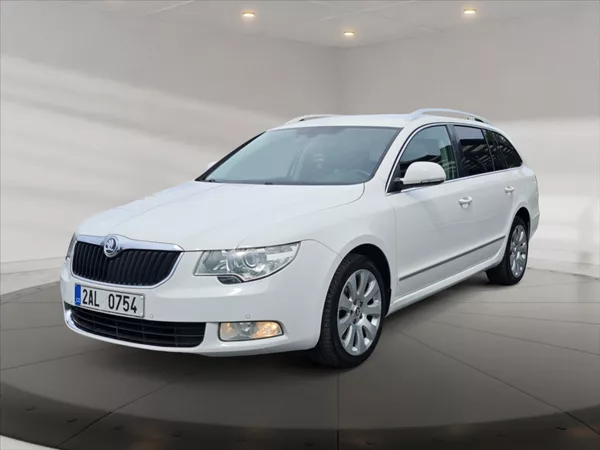 Škoda Superb 2,0 TDI Elegance 4x4 DSG - foto 3
