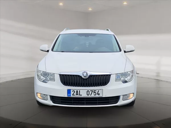 Škoda Superb 2,0 TDI Elegance 4x4 DSG - foto 4