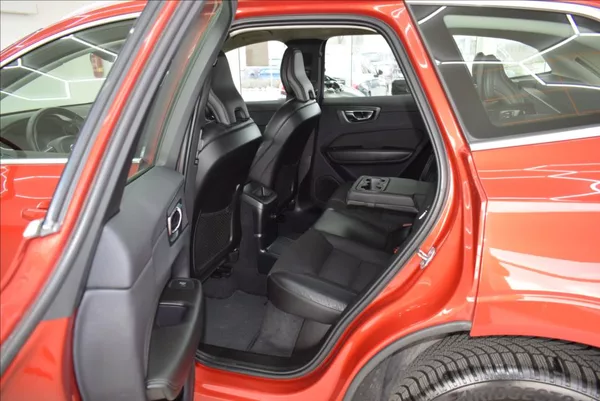 Volvo XC60 2,0 T8 AWD,Plug-in hybrid,DPH, - foto 11