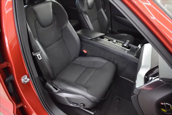 Volvo XC60 2,0 T8 AWD,Plug-in hybrid,DPH, - foto 17