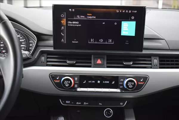 Audi A4 2,0 TDI 40 S-tronic,LED,NAVI - foto 19