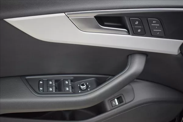 Audi A4 2,0 TDI 40 S-tronic,LED,NAVI - foto 43