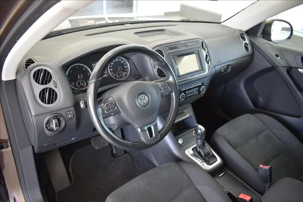Volkswagen Tiguan 2,0 TDi, 4x4,DSG,NAVI,kamera, - foto 10