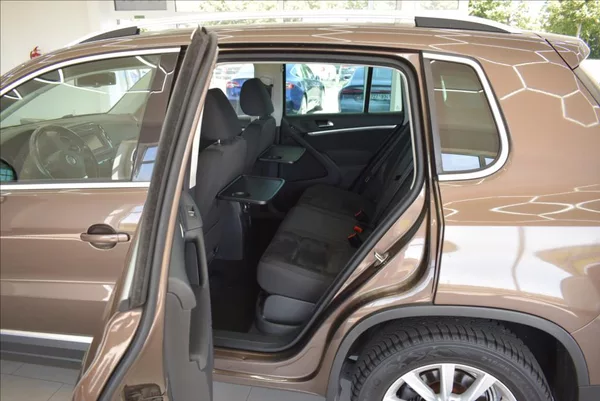 Volkswagen Tiguan 2,0 TDi, 4x4,DSG,NAVI,kamera, - foto 12