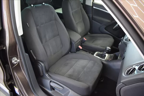 Volkswagen Tiguan 2,0 TDi, 4x4,DSG,NAVI,kamera, - foto 15