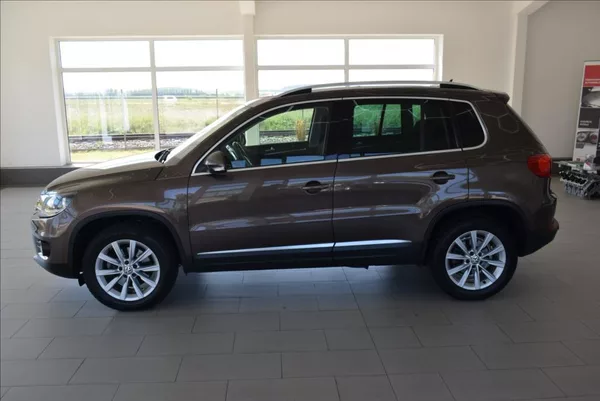 Volkswagen Tiguan 2,0 TDi, 4x4,DSG,NAVI,kamera, - foto 2