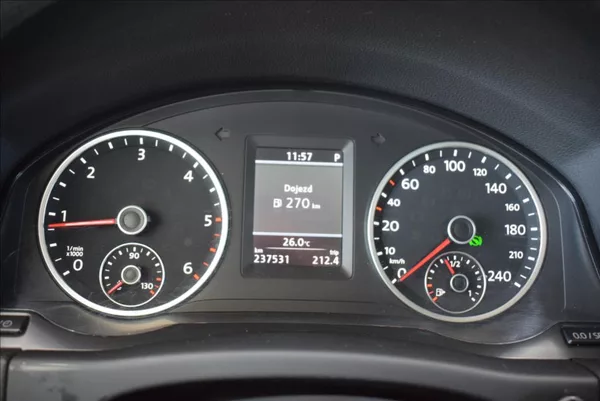 Volkswagen Tiguan 2,0 TDi, 4x4,DSG,NAVI,kamera, - foto 21