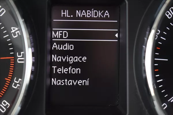 Škoda Superb 2,0 TDI, DSG,NAVI,XEN,serviska - foto 22